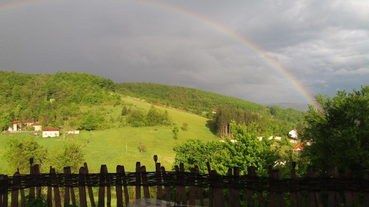 Bed and Breakfast Etno Selo Lelic Valjevo Exterior foto