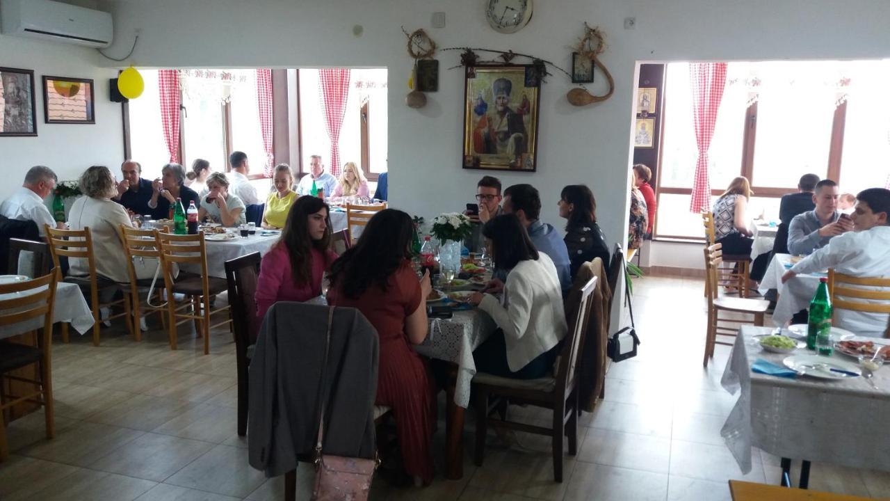 Bed and Breakfast Etno Selo Lelic Valjevo Exterior foto