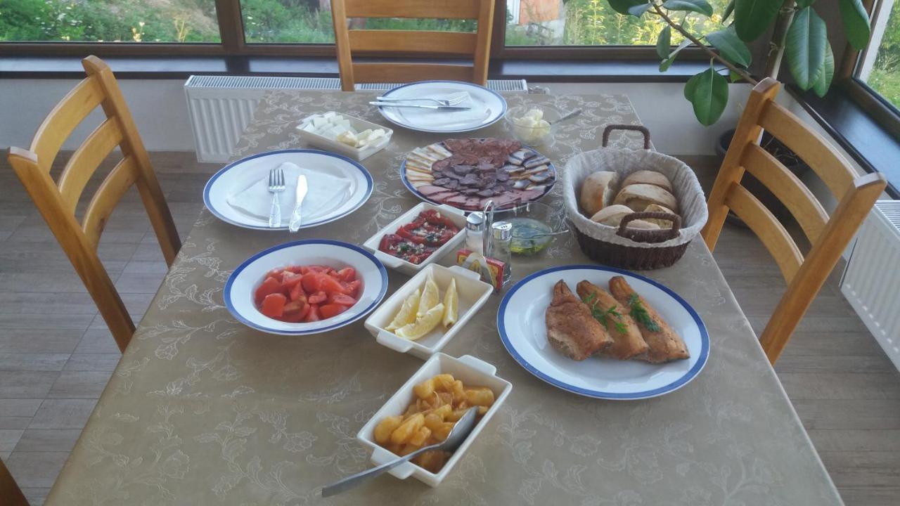 Bed and Breakfast Etno Selo Lelic Valjevo Exterior foto