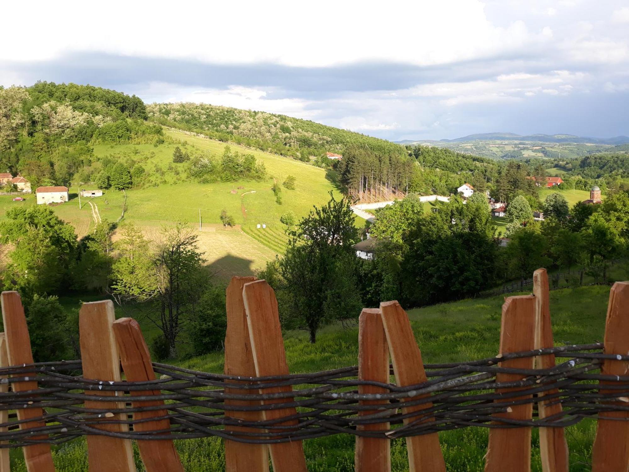 Bed and Breakfast Etno Selo Lelic Valjevo Exterior foto