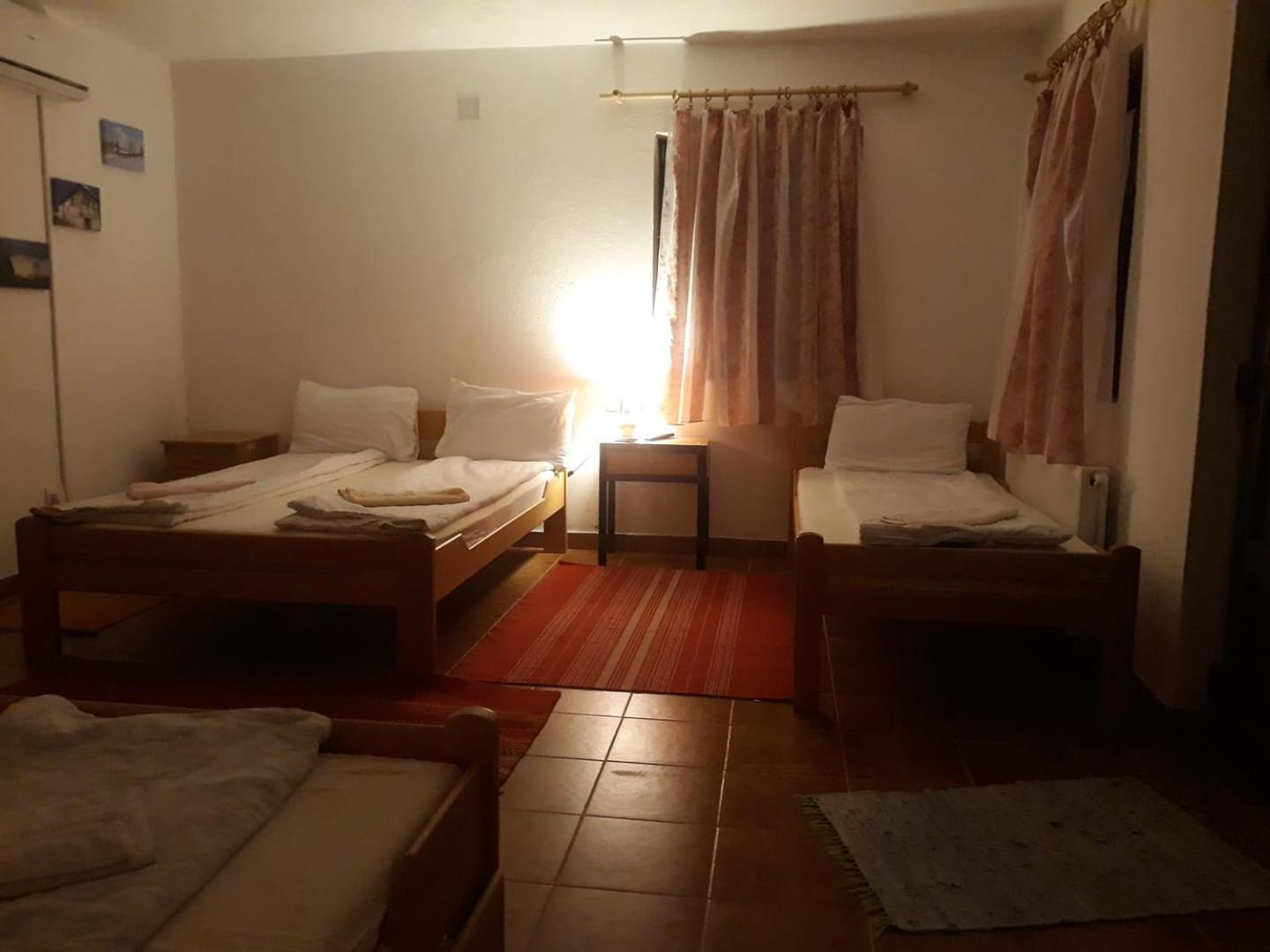 Bed and Breakfast Etno Selo Lelic Valjevo Exterior foto